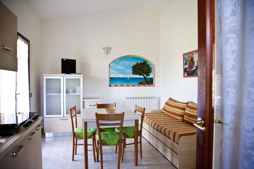 Villa Miriacheddu San Teodoro  Zimmer foto